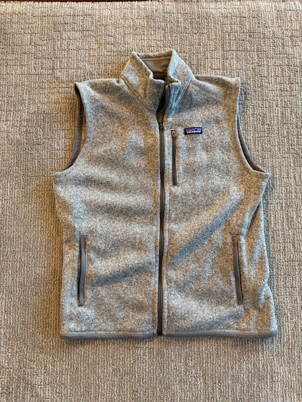 Mens NWOT grey PATAGONIA Vest